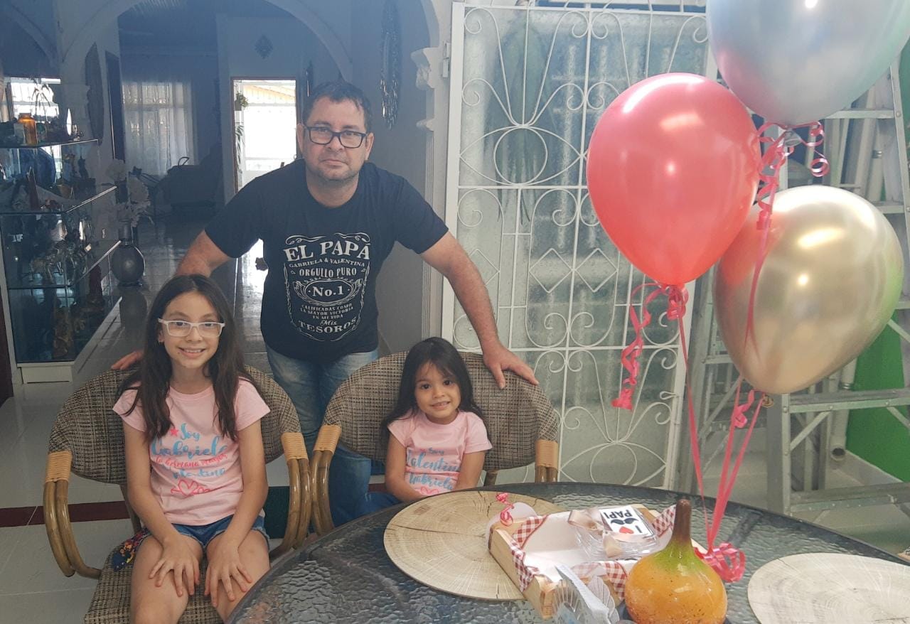 El concejal Jaime Unda, celebró en compañía de sus hijas.